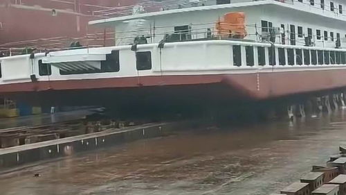 国产船舶顺利下水，气囊技术彰显科技突破