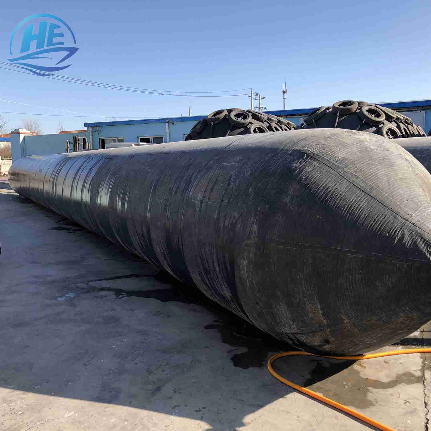 船舶下水与打捞的关键工具 充气式气囊的应用与优势